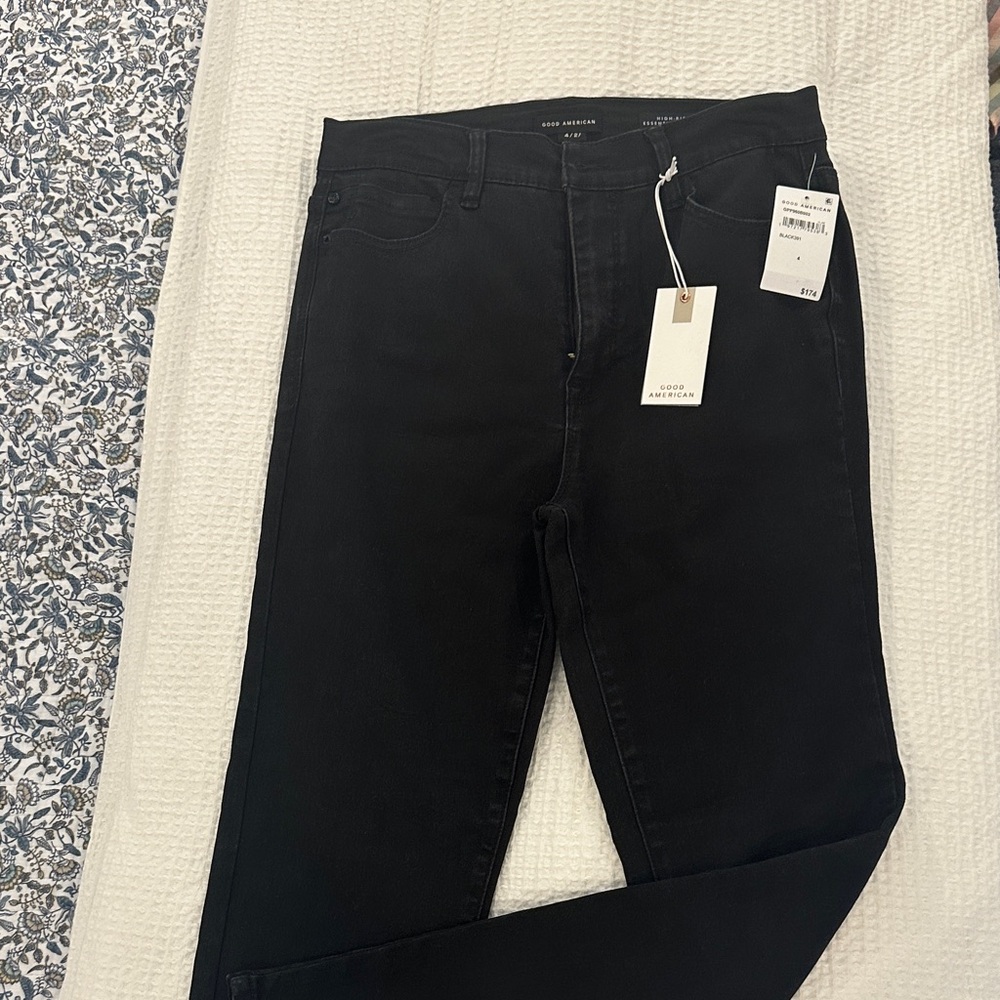 Good American - Black Women's High rise essential skinny Jeans